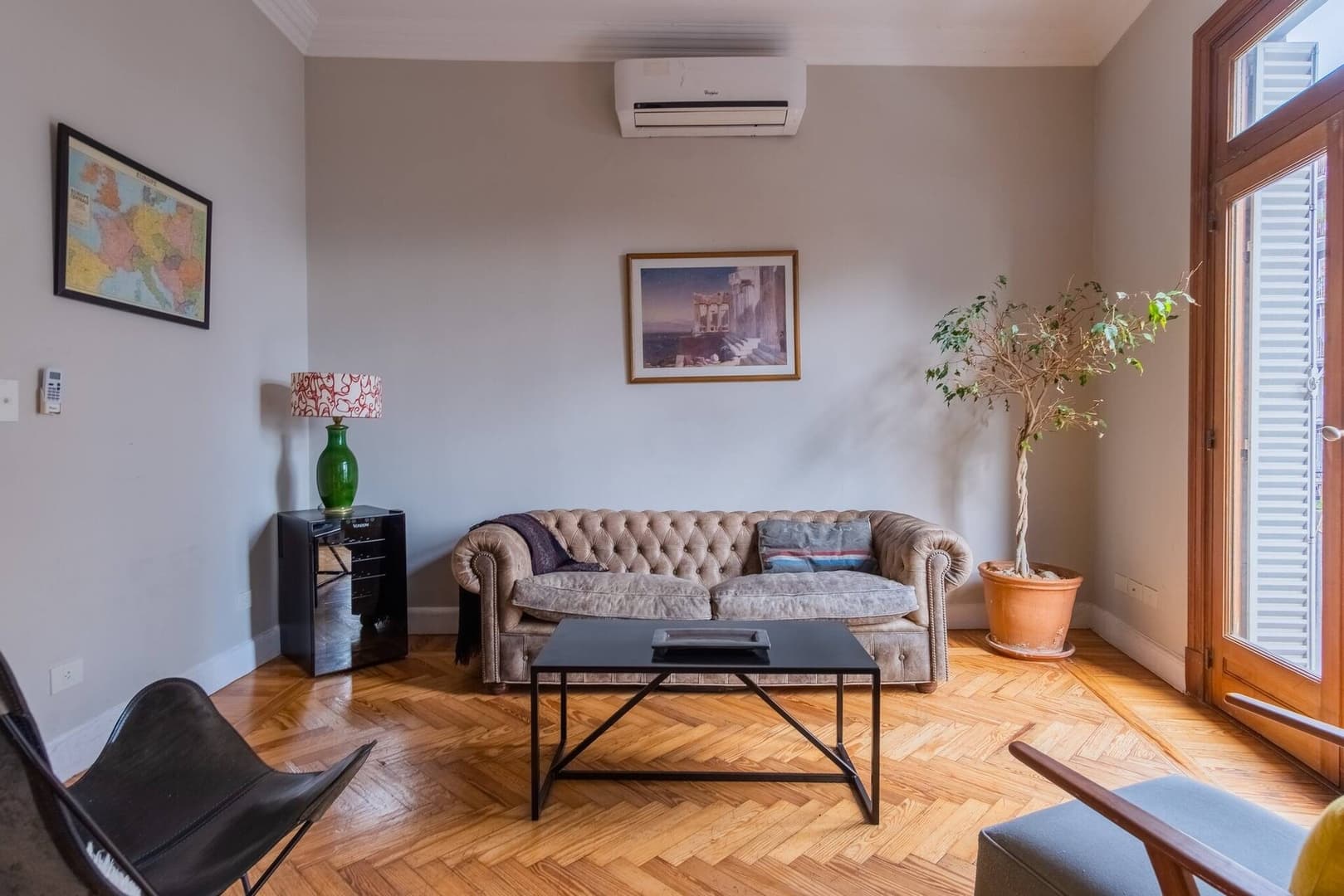 46 - Sunny Renovated Flat in Palermo