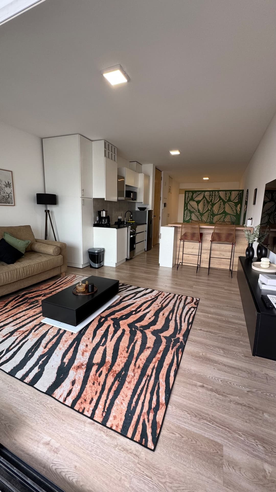 211 - Studio in Niceto Vega Av.