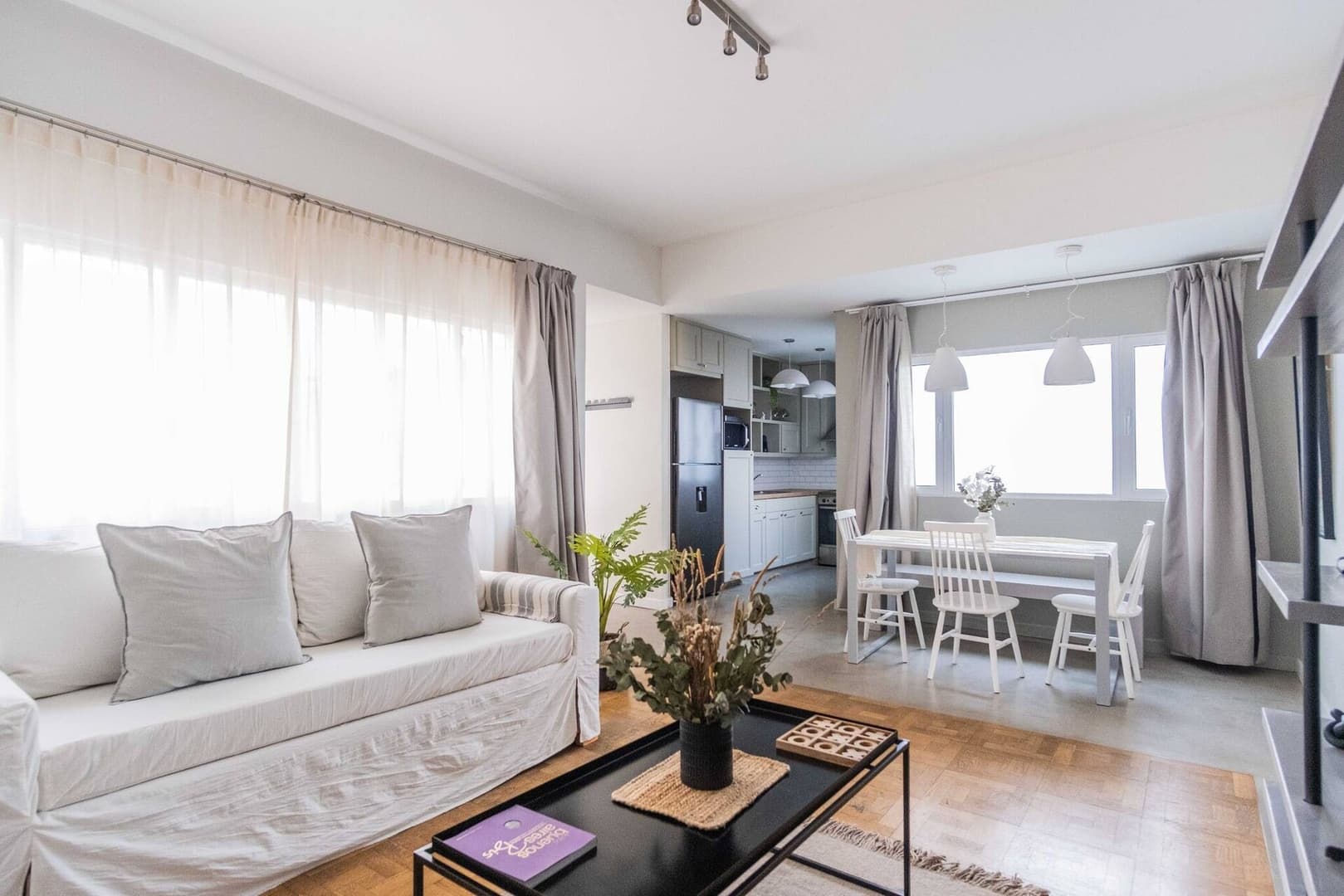 180 - Flat in Recoleta, J. M. Gutierrez St.
