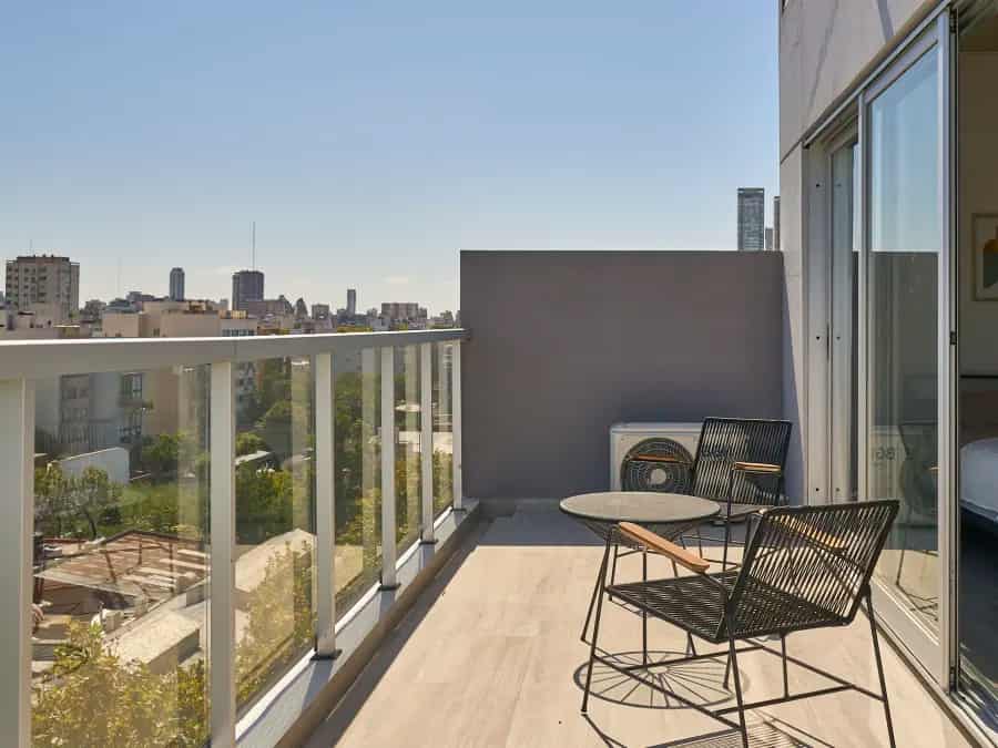 Studio con gran balcon y vistas