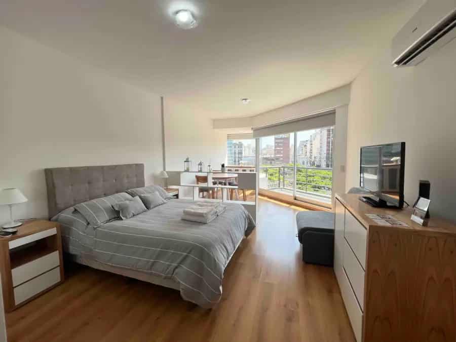 Estudio con Vista Única a la Av. 9 de Julio - 2Pax